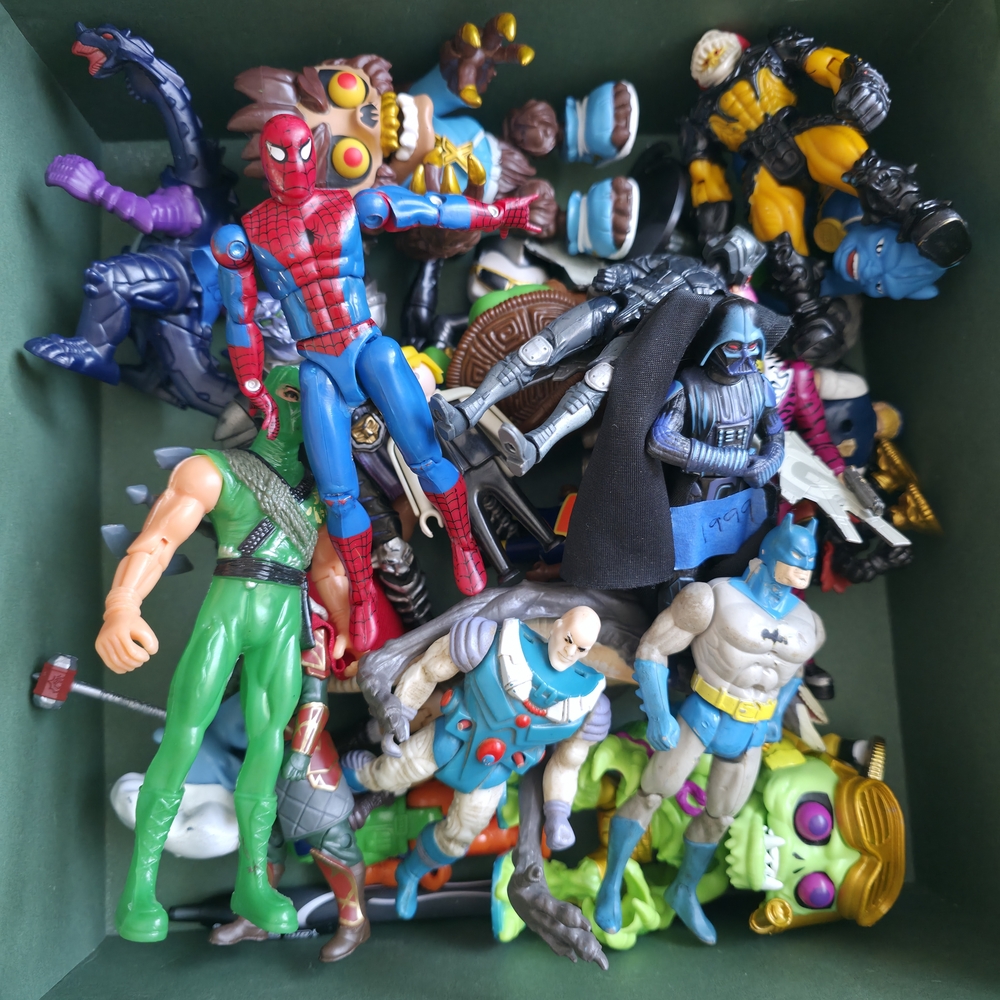 Random Vtg action figures toys. lot 30